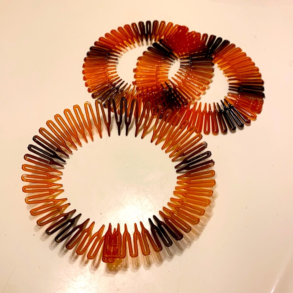 Full circle comb headband